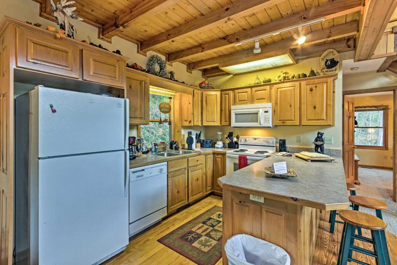 Spacious Maggie Valley Cabin With Hot Tub And Mtn View Экстерьер фото