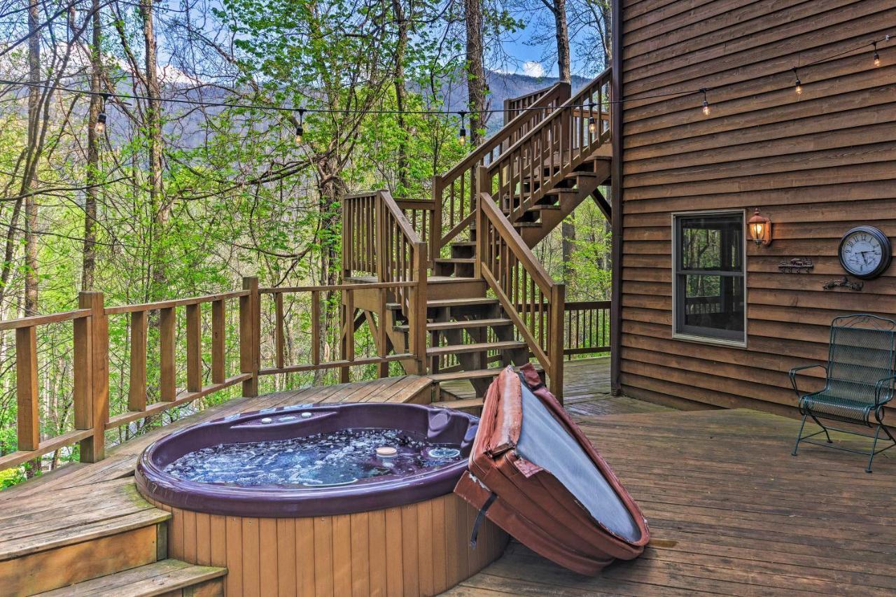Spacious Maggie Valley Cabin With Hot Tub And Mtn View Экстерьер фото