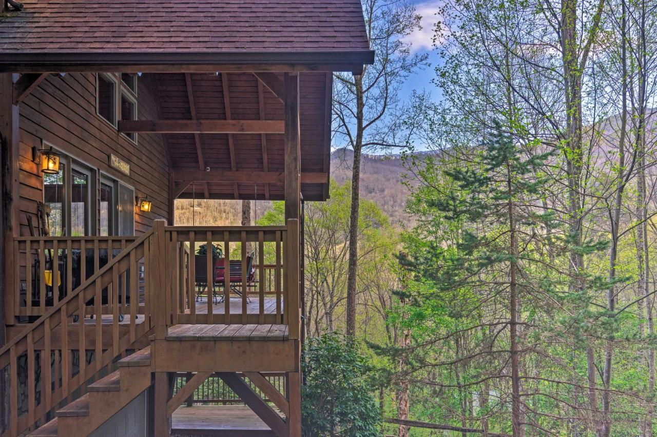 Spacious Maggie Valley Cabin With Hot Tub And Mtn View Экстерьер фото
