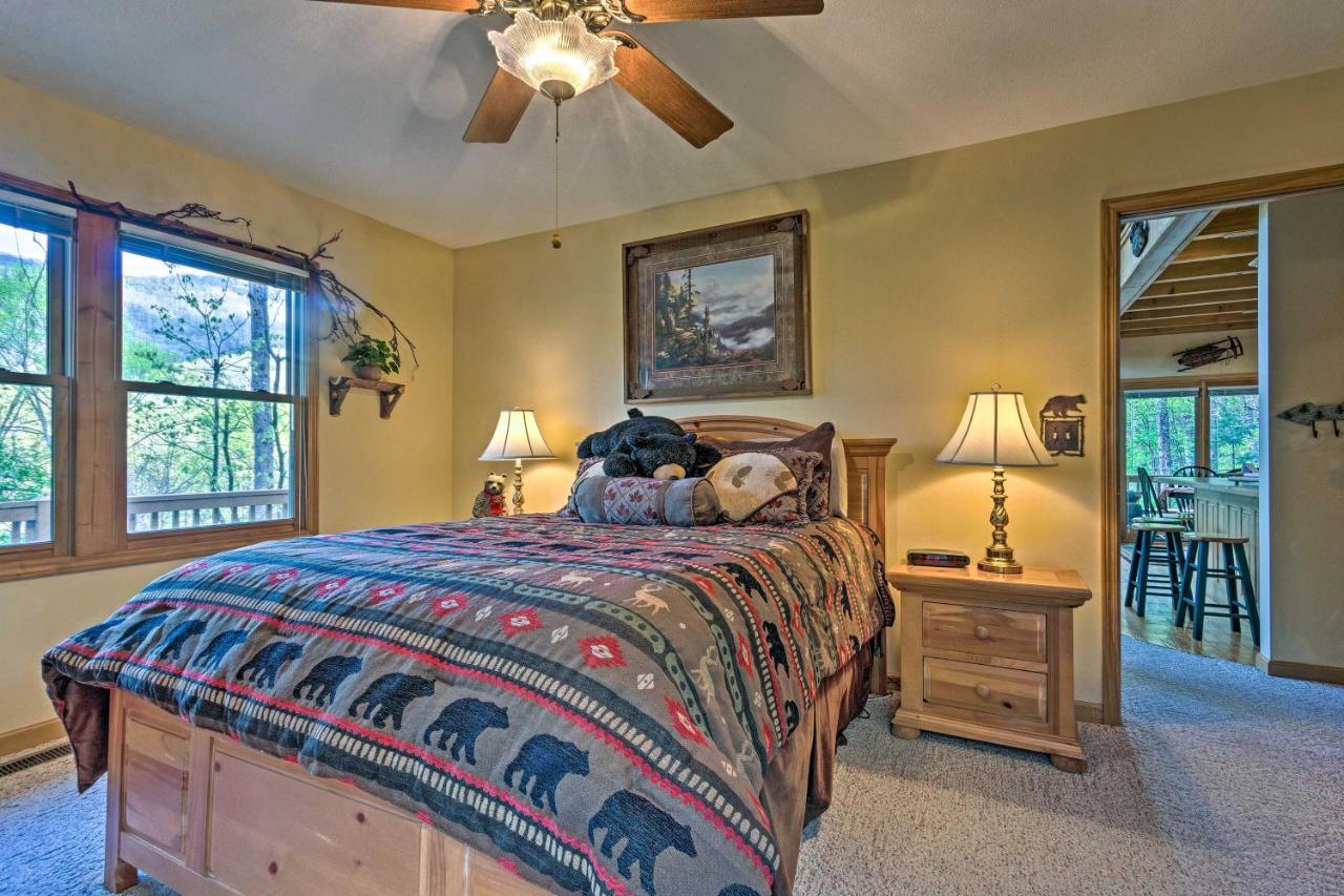 Spacious Maggie Valley Cabin With Hot Tub And Mtn View Экстерьер фото