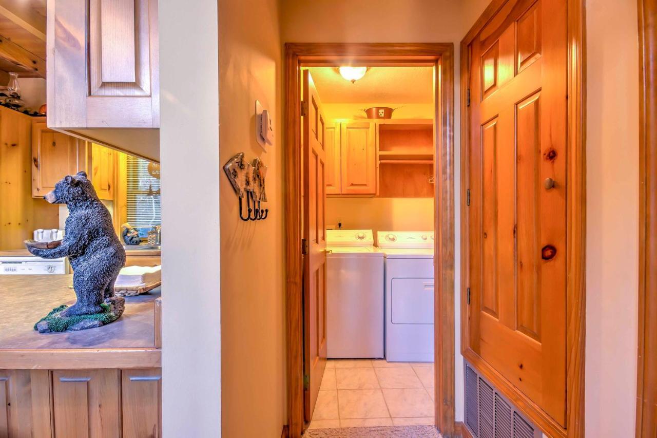Spacious Maggie Valley Cabin With Hot Tub And Mtn View Экстерьер фото